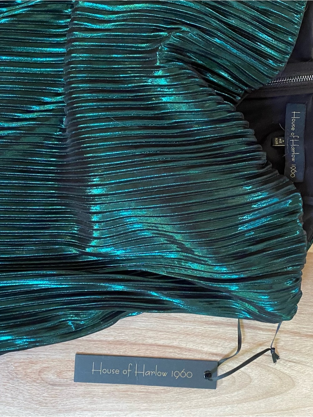 House of Harlow 1960 Strapless Emerald Green Pleated Maxi Dress with Side Slit - Picture 6 of 8